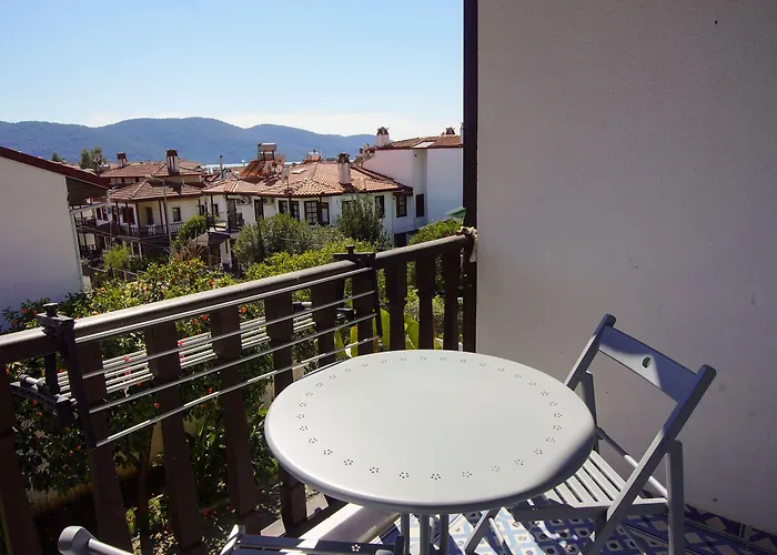 Alp Mandalin * אקיאקה